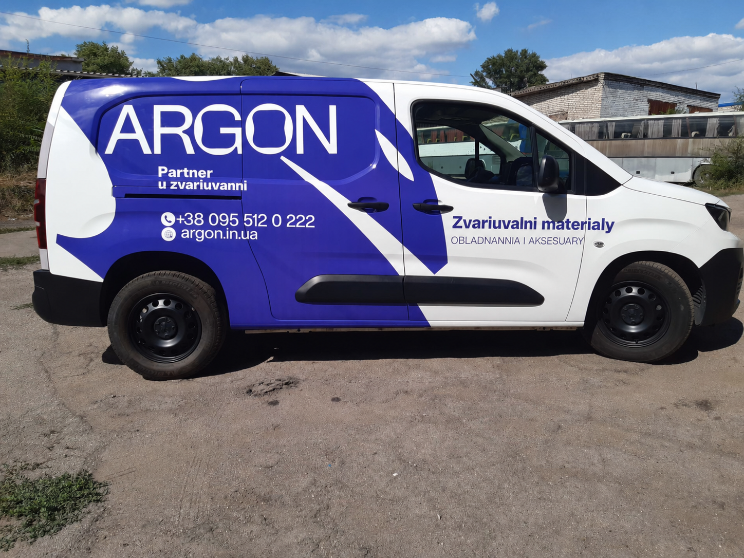 Vehicle wrap design for ARGON — project by WRAPKIT